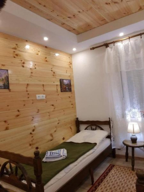 MM Rooms